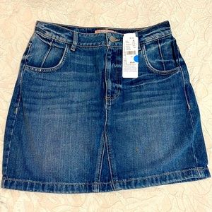 Guess Jean Skirt. Women’s Size 27.